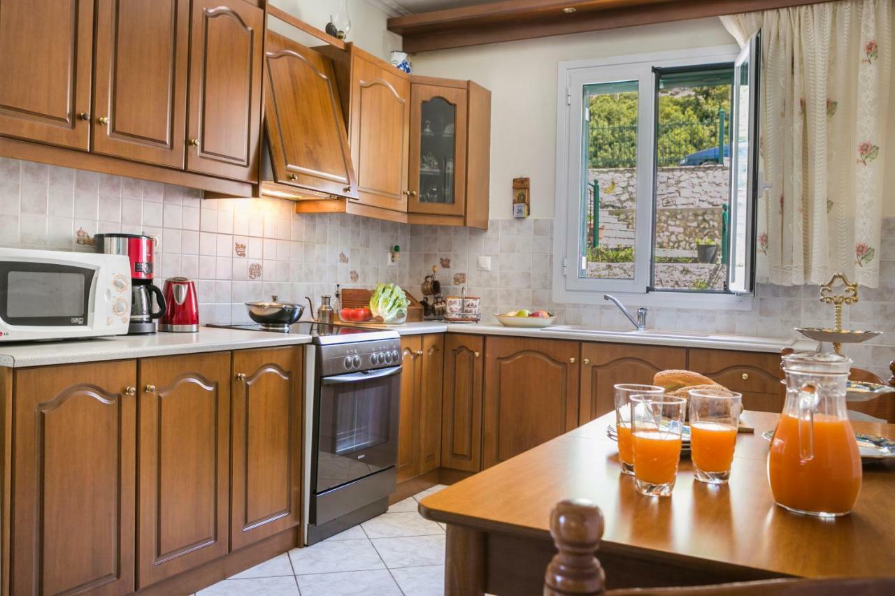 Voula Myrtos Apartamento *